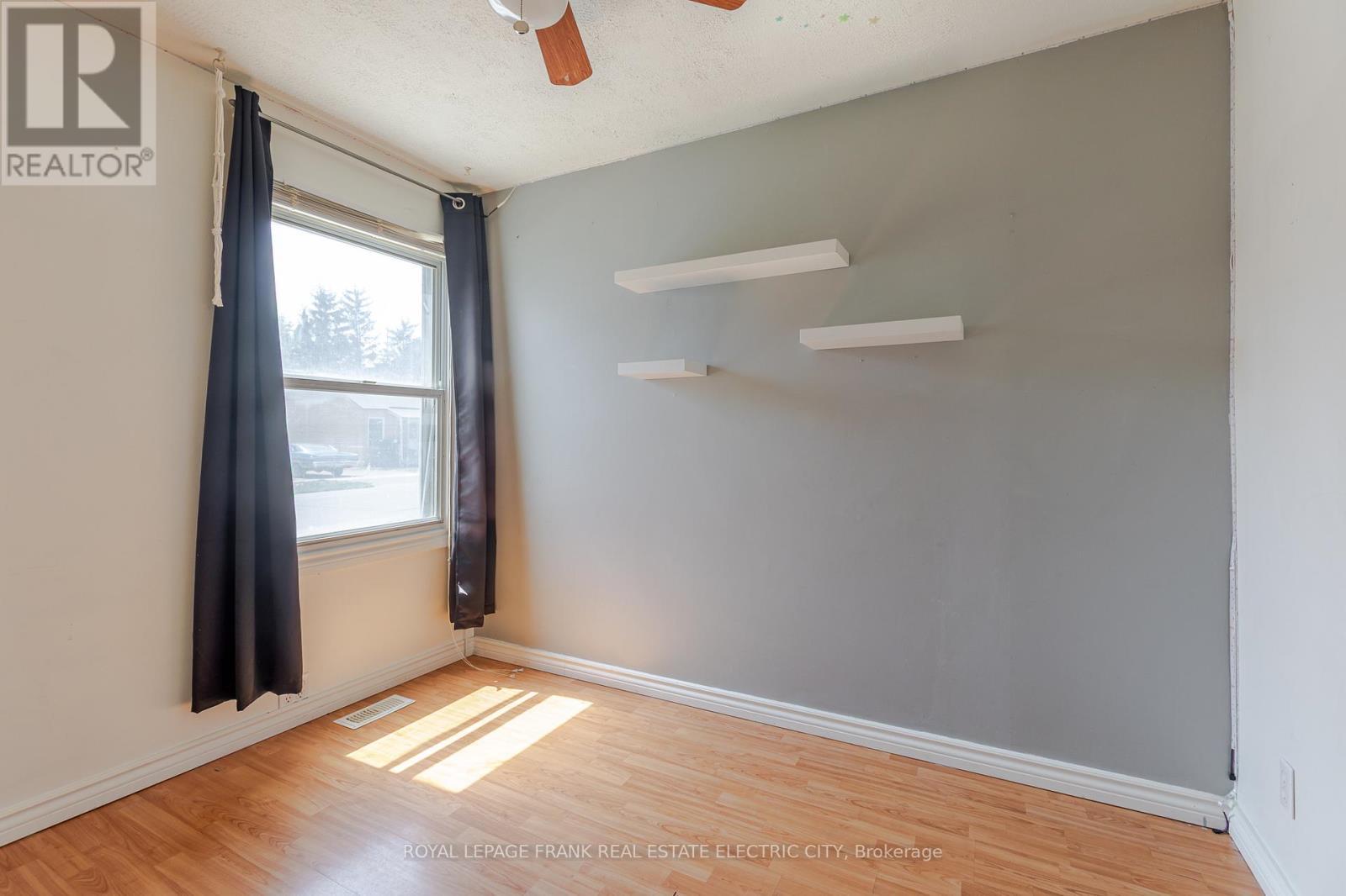 












768 ST. MARY'S STREET

,
Peterborough Central (South),




Ontario
K9J4H2

