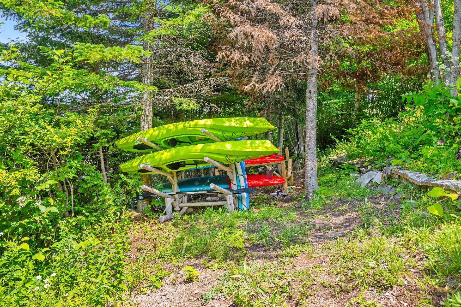 









851

 - 853


Ch. Morgan

,
Saint-Adolphe-d'Howard,




QC
J0T2B0

