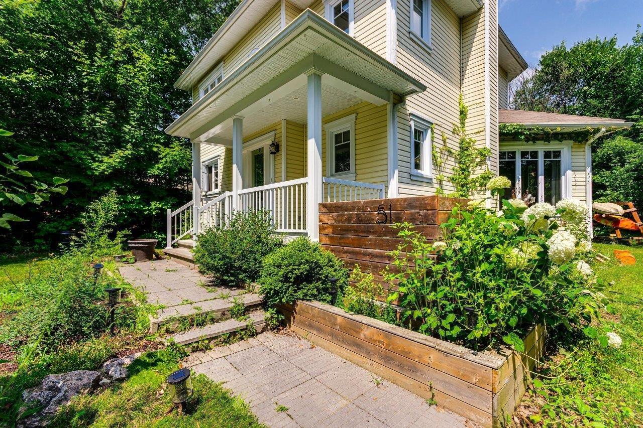 









51


Rue des Poiriers

,
Cantley,




QC
J8V3R5


