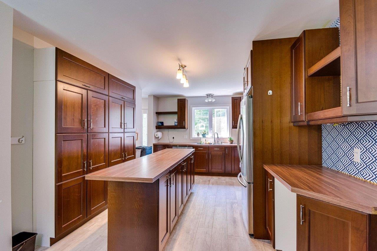 









51


Rue des Poiriers

,
Cantley,




QC
J8V3R5

