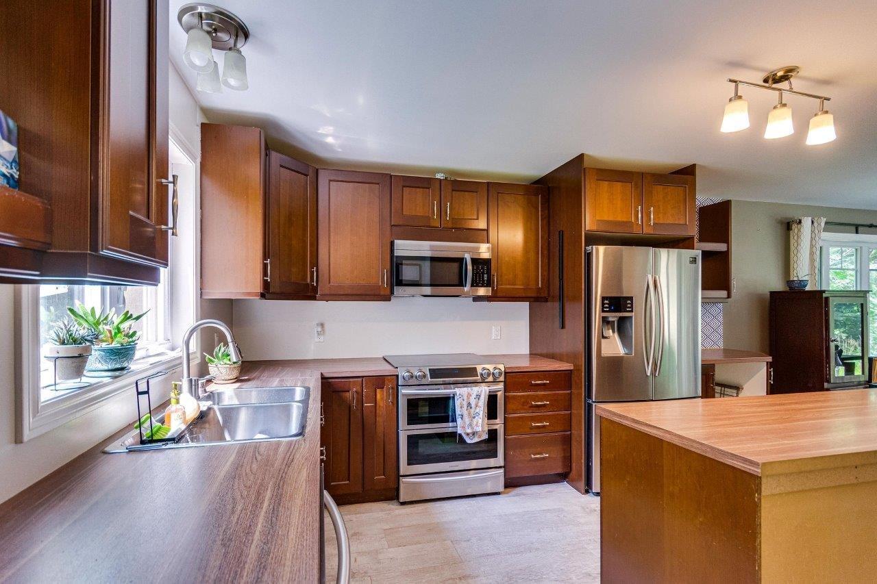 









51


Rue des Poiriers

,
Cantley,




QC
J8V3R5

