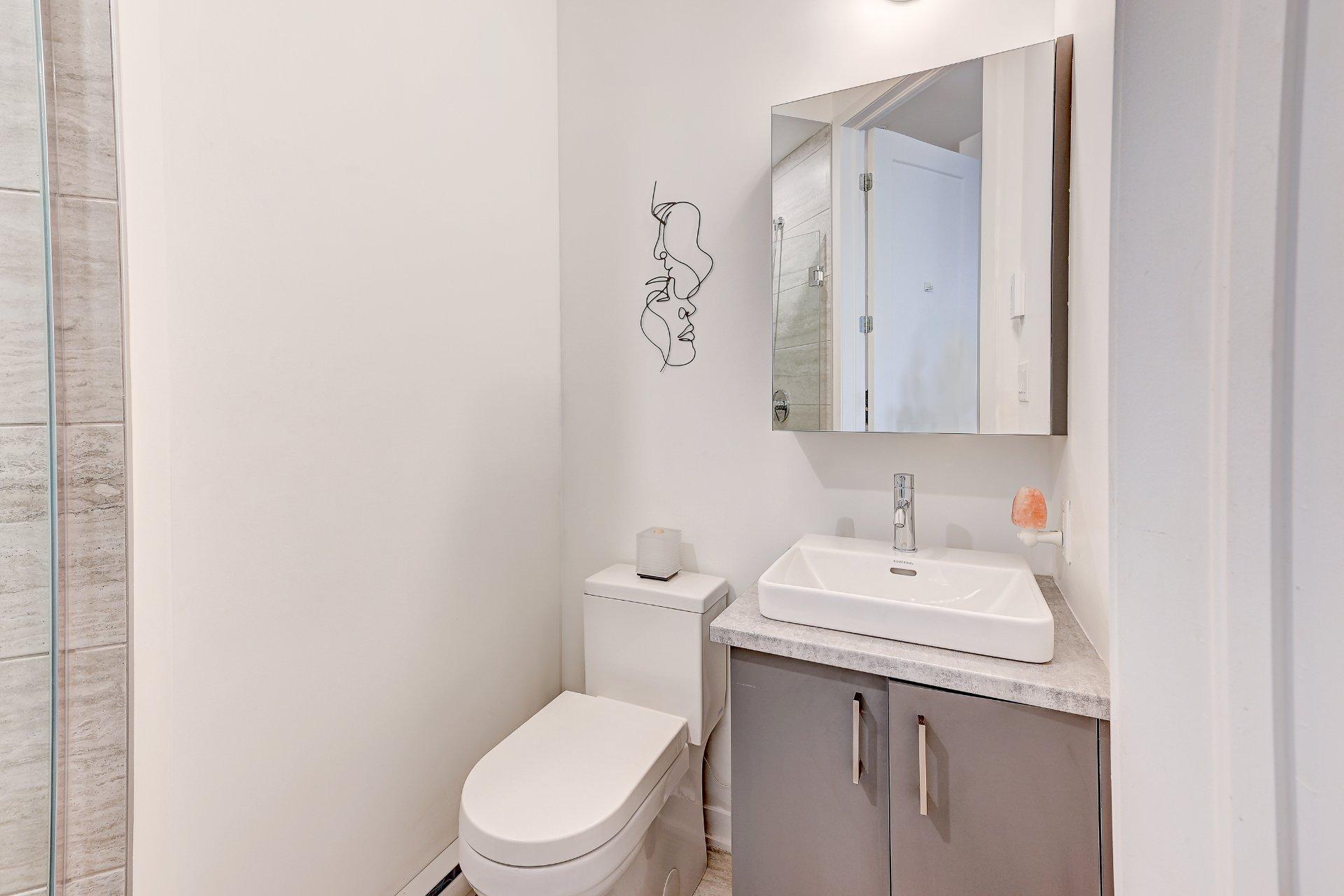 









9175


Rue Lennon

, 603,
Brossard,




QC
J4Y0S3

