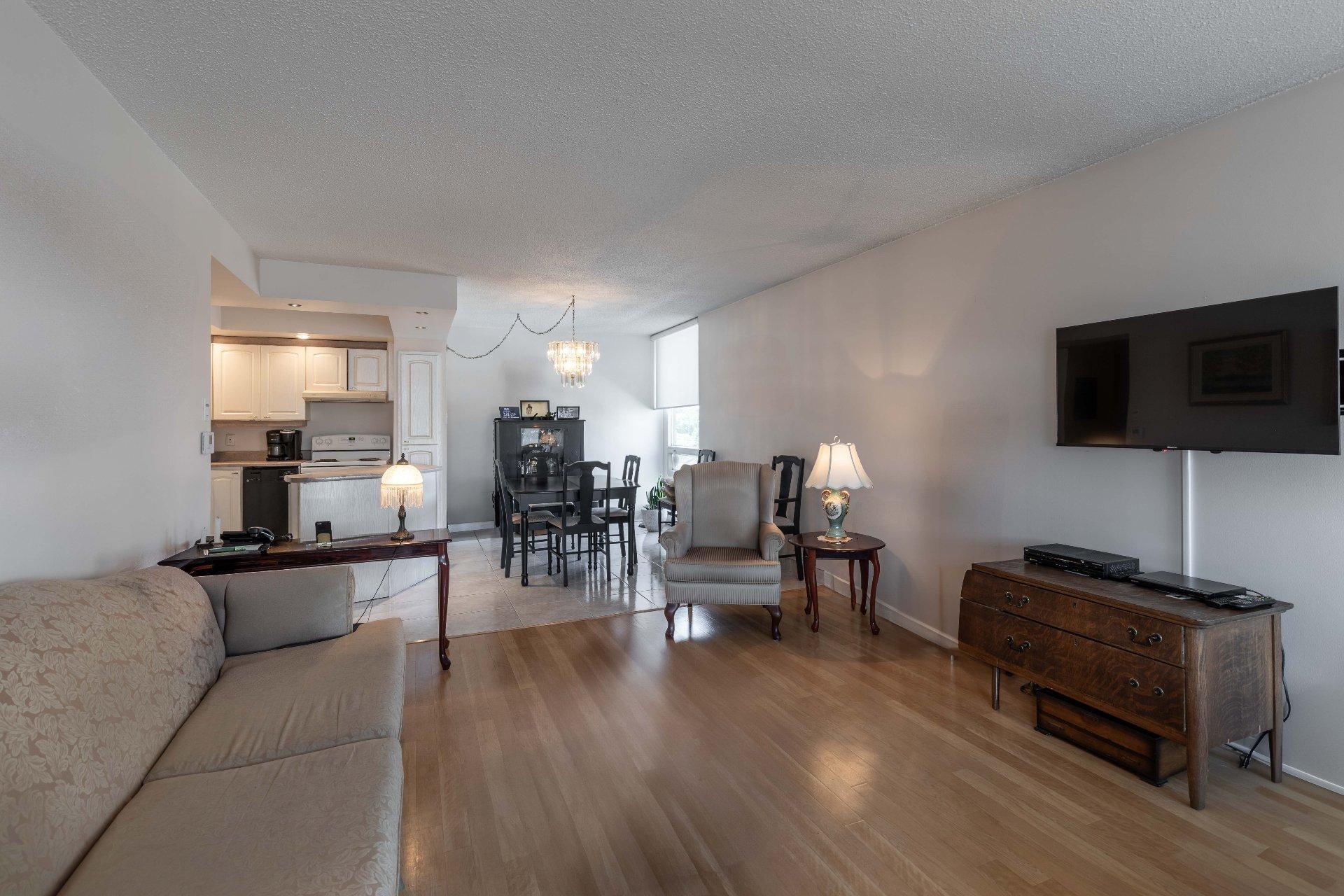 









295


Boul. St-Joseph

, 404,
Gatineau (Hull),




QC
J8Y3Y5

