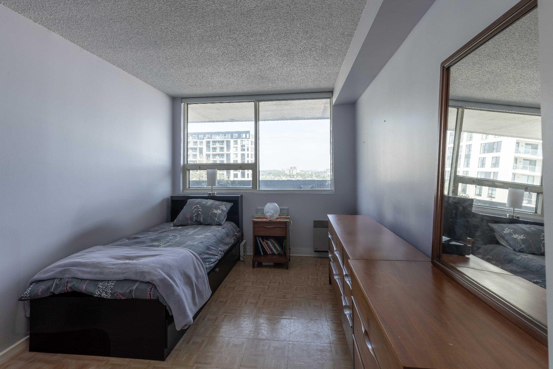 









295


Boul. St-Joseph

, 404,
Gatineau (Hull),




QC
J8Y3Y5

