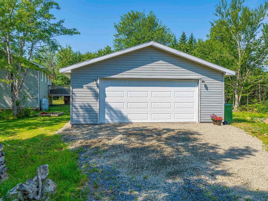 












6 Norman Boulevard

,
Hammonds Plains,




NS
B4B 1N5

