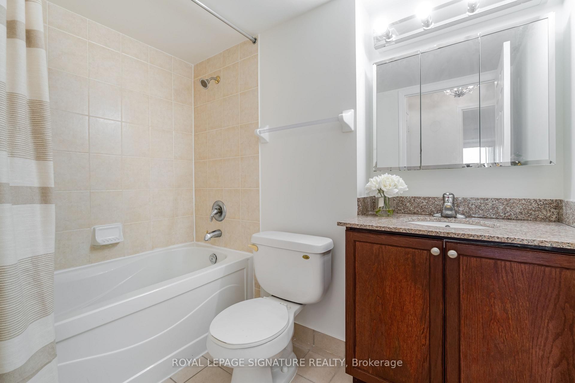 









185


Oneida

Crescent, 903,
Richmond Hill,




ON
L4B 0B1

