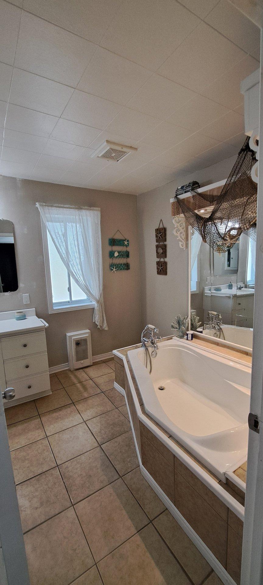 









312


Ch. de la Rivière-Gatineau

,
Sainte-Thérèse-de-la-Gatineau,




QC
J0X2X0

