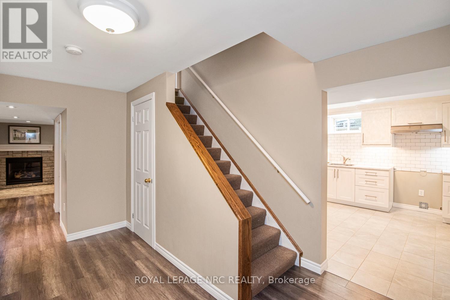 












149 DORCHESTER DRIVE

,
Grimsby,




Ontario
L3M5J9

