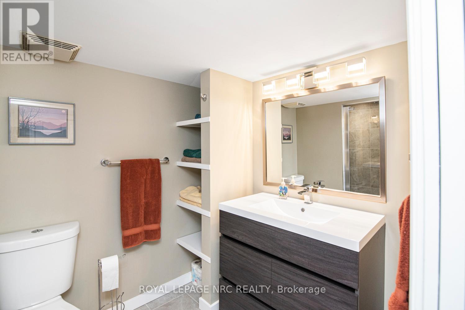 












149 DORCHESTER DRIVE

,
Grimsby,




Ontario
L3M5J9

