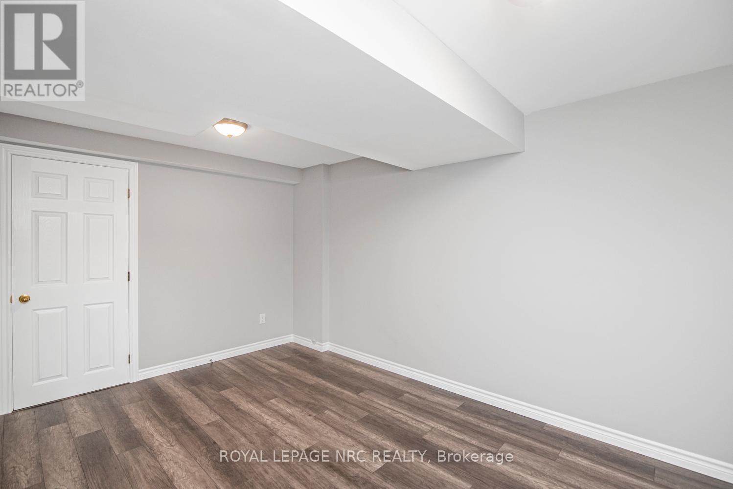 












149 DORCHESTER DRIVE

,
Grimsby,




Ontario
L3M5J9


