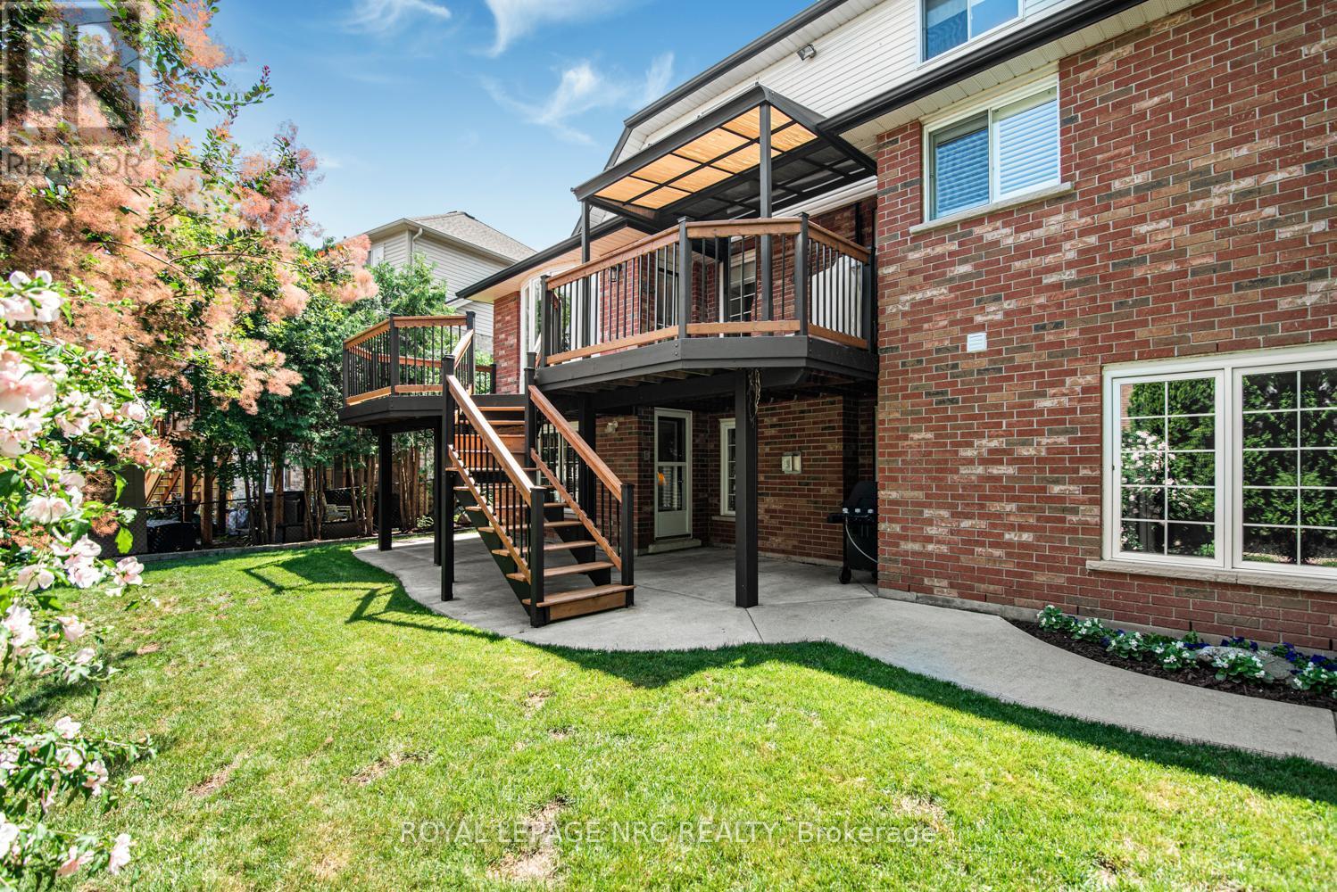












149 DORCHESTER DRIVE

,
Grimsby,




Ontario
L3M5J9

