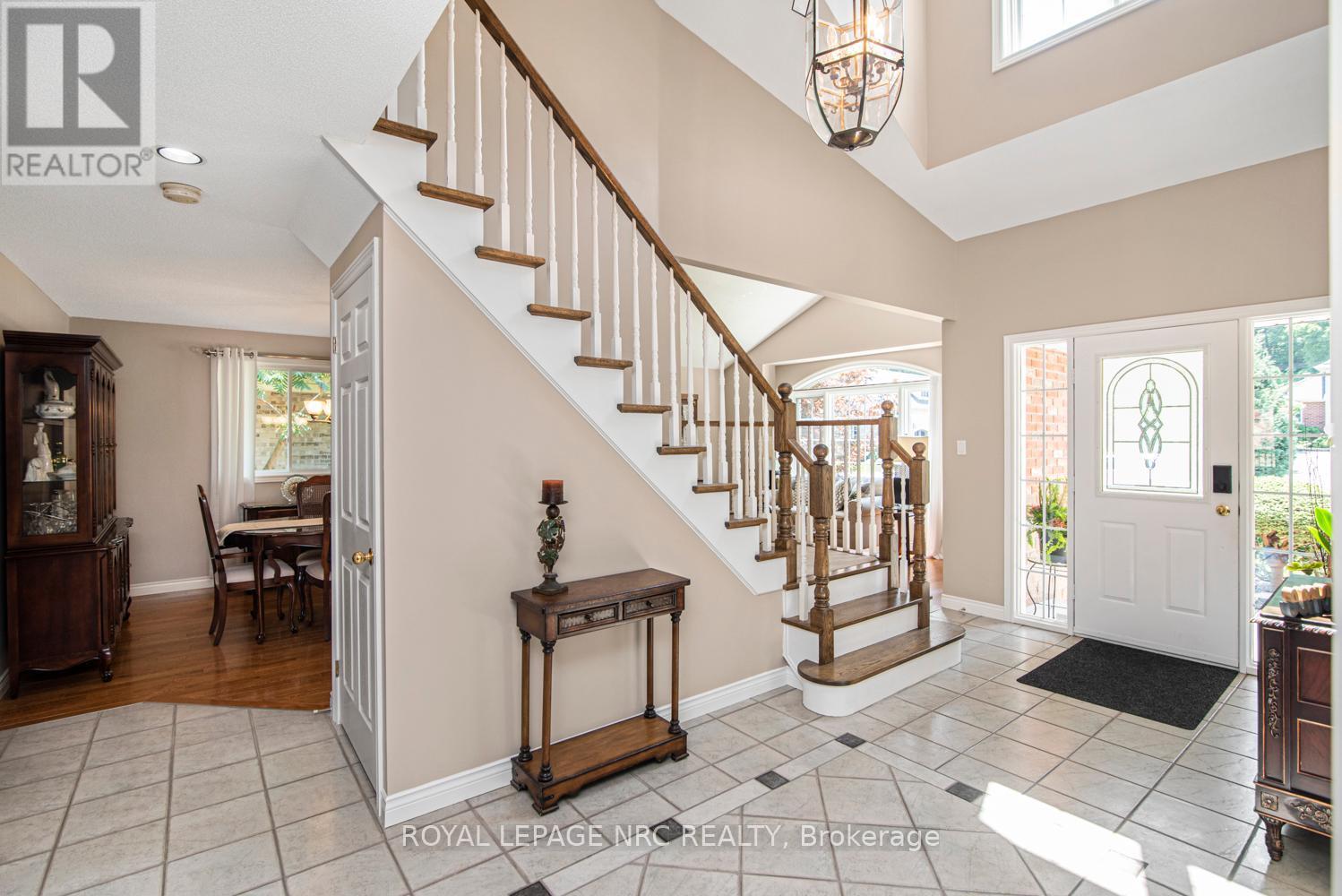 












149 DORCHESTER DRIVE

,
Grimsby,




Ontario
L3M5J9


