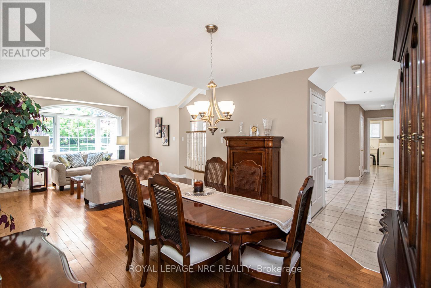 












149 DORCHESTER DRIVE

,
Grimsby,




Ontario
L3M5J9

