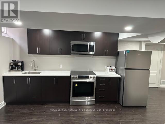 












LOWER - 5460 OSCAR PETERSON BOULEVARD

,
Mississauga,




Ontario
L5M0N1

