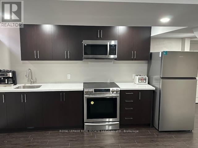 












LOWER - 5460 OSCAR PETERSON BOULEVARD

,
Mississauga,




Ontario
L5M0N1

