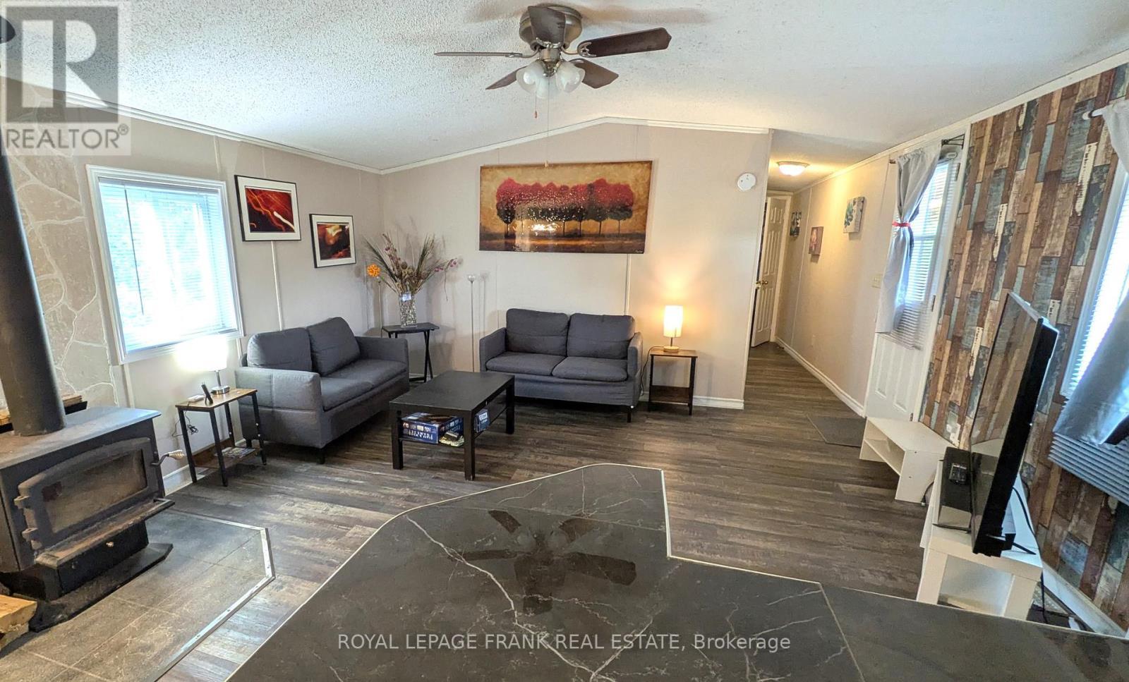 












2171 ST. OLA ROAD

,
Tudor and Cashel (Cashel Ward),




Ontario
K0L1W0

