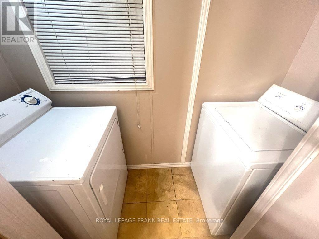 












2171 ST. OLA ROAD

,
Tudor and Cashel (Cashel Ward),




Ontario
K0L1W0

