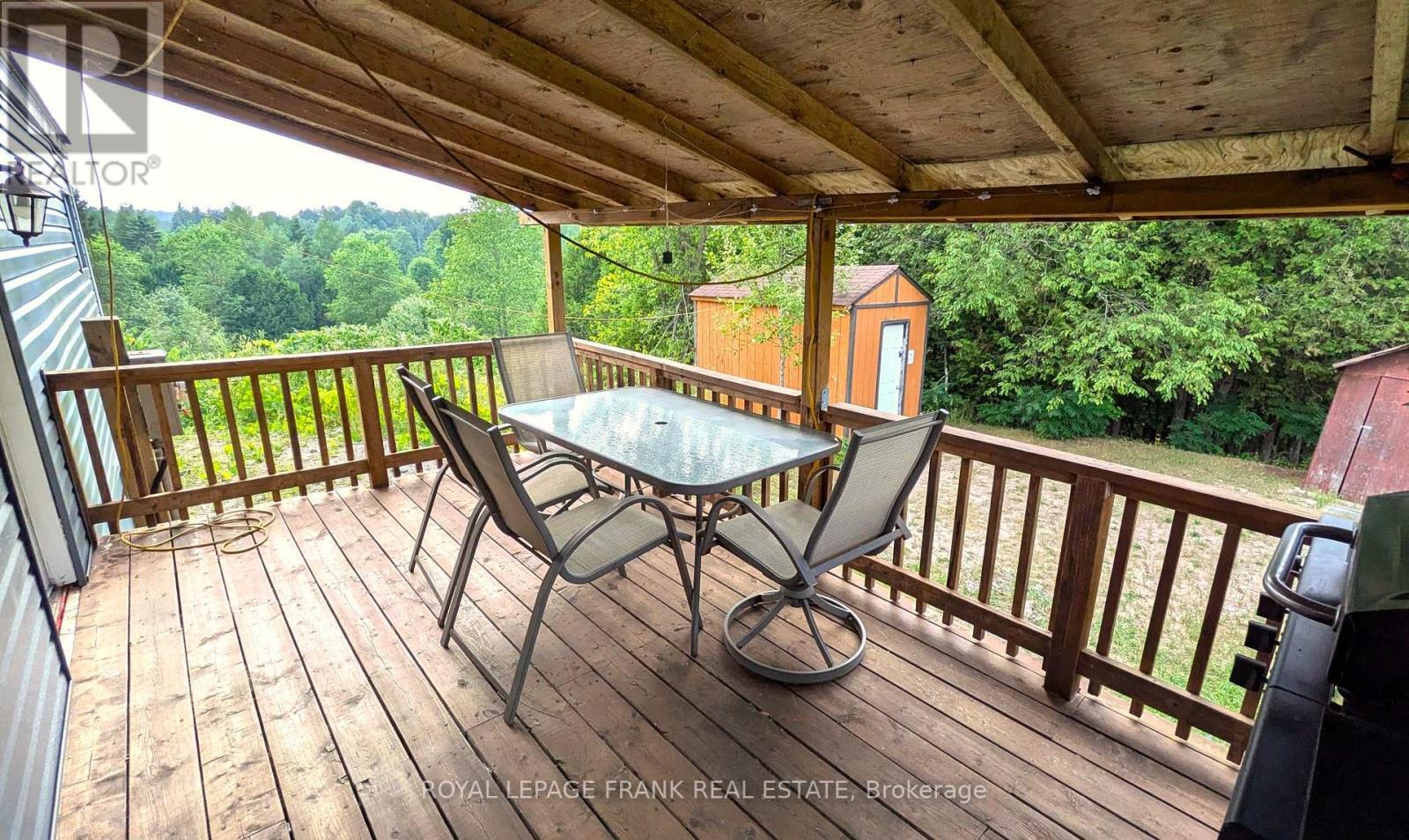 












2171 ST. OLA ROAD

,
Tudor and Cashel (Cashel Ward),




Ontario
K0L1W0

