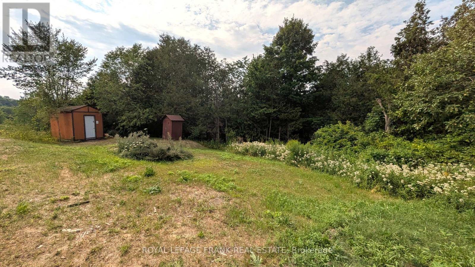 












2171 ST. OLA ROAD

,
Tudor and Cashel (Cashel Ward),




Ontario
K0L1W0

