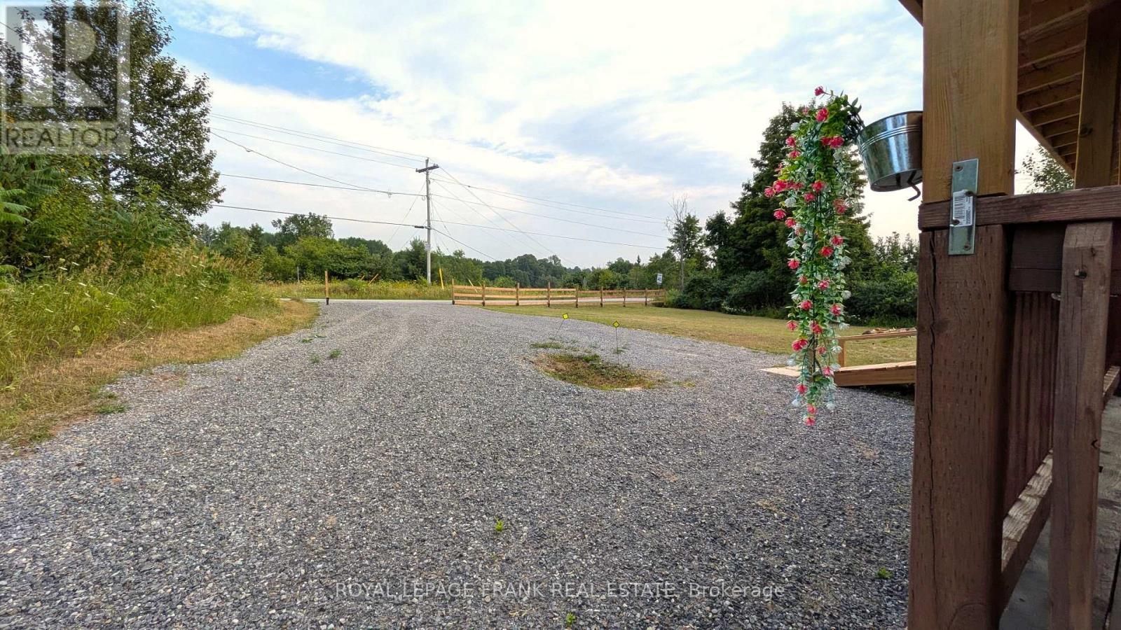 












2171 ST. OLA ROAD

,
Tudor and Cashel (Cashel Ward),




Ontario
K0L1W0

