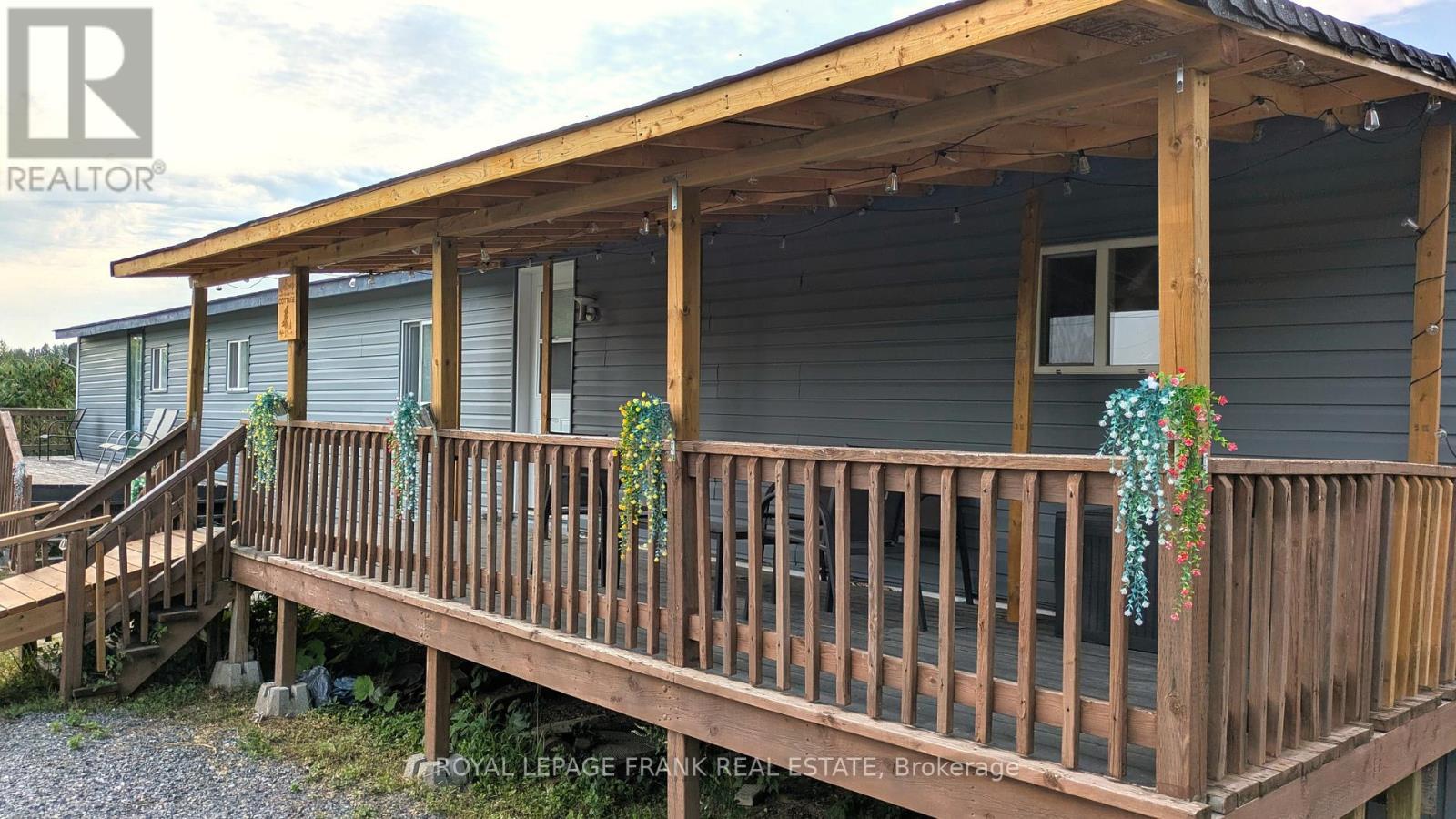 












2171 ST. OLA ROAD

,
Tudor and Cashel (Cashel Ward),




Ontario
K0L1W0

