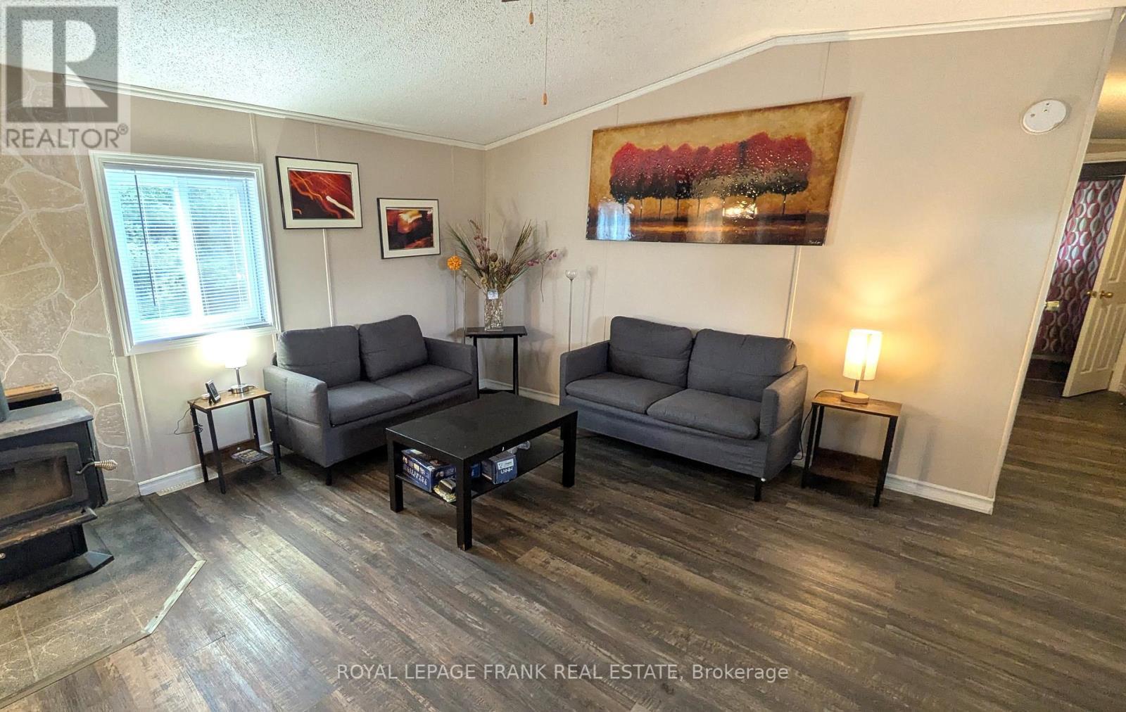 












2171 ST. OLA ROAD

,
Tudor and Cashel (Cashel Ward),




Ontario
K0L1W0

