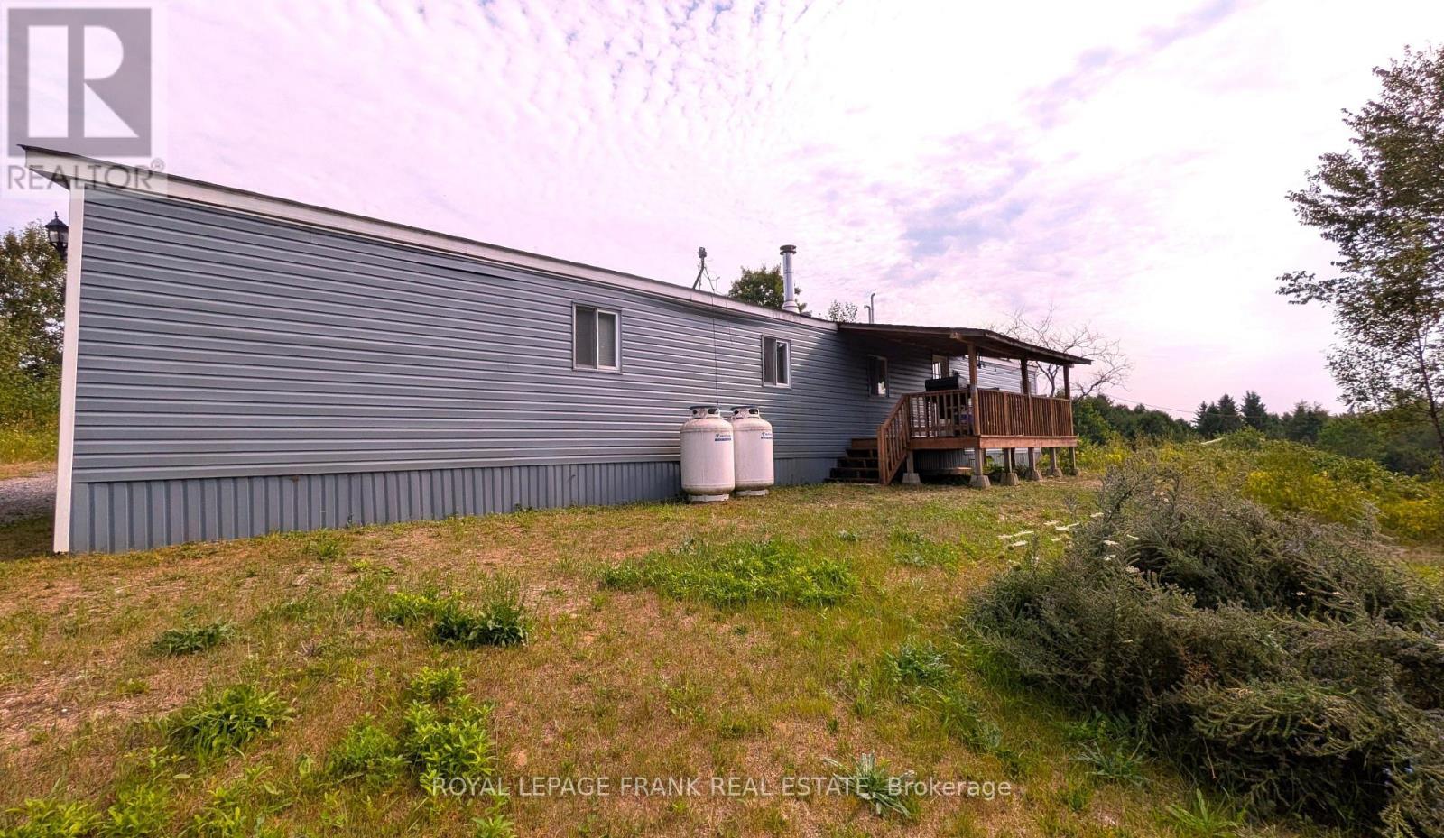 












2171 ST. OLA ROAD

,
Tudor and Cashel (Cashel Ward),




Ontario
K0L1W0

