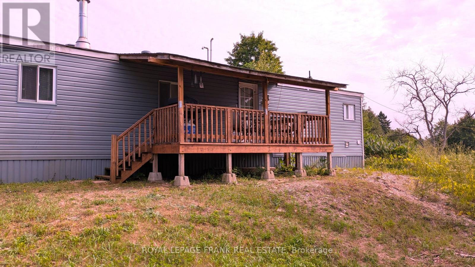 












2171 ST. OLA ROAD

,
Tudor and Cashel (Cashel Ward),




Ontario
K0L1W0

