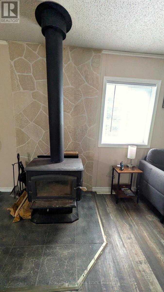












2171 ST. OLA ROAD

,
Tudor and Cashel (Cashel Ward),




Ontario
K0L1W0

