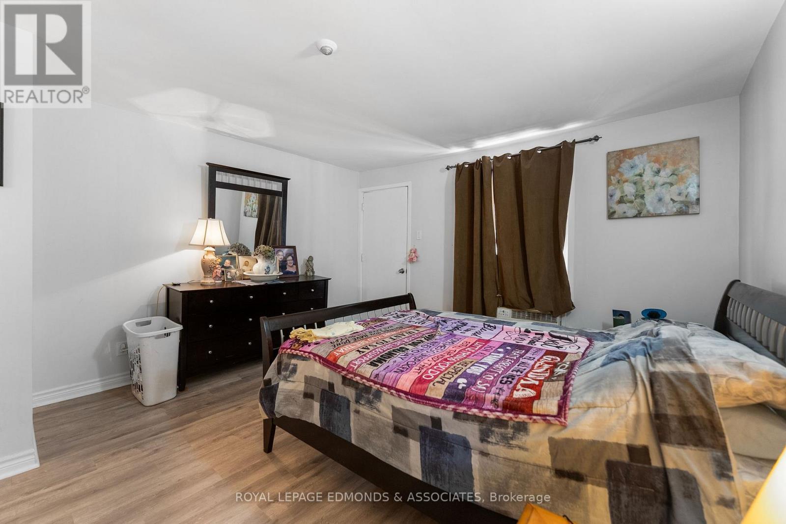 












1806 BEACHBURG ROAD

,
Whitewater Region,




Ontario
K0J1C0


