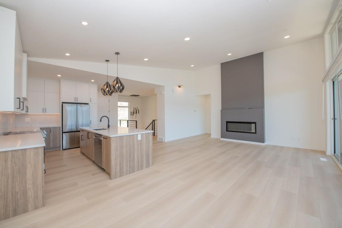









8820


Oxford

Road,
Vernon,




BC
V1H 2K8

