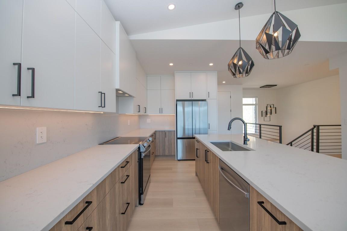 









8820


Oxford

Road,
Vernon,




BC
V1H 2K8

