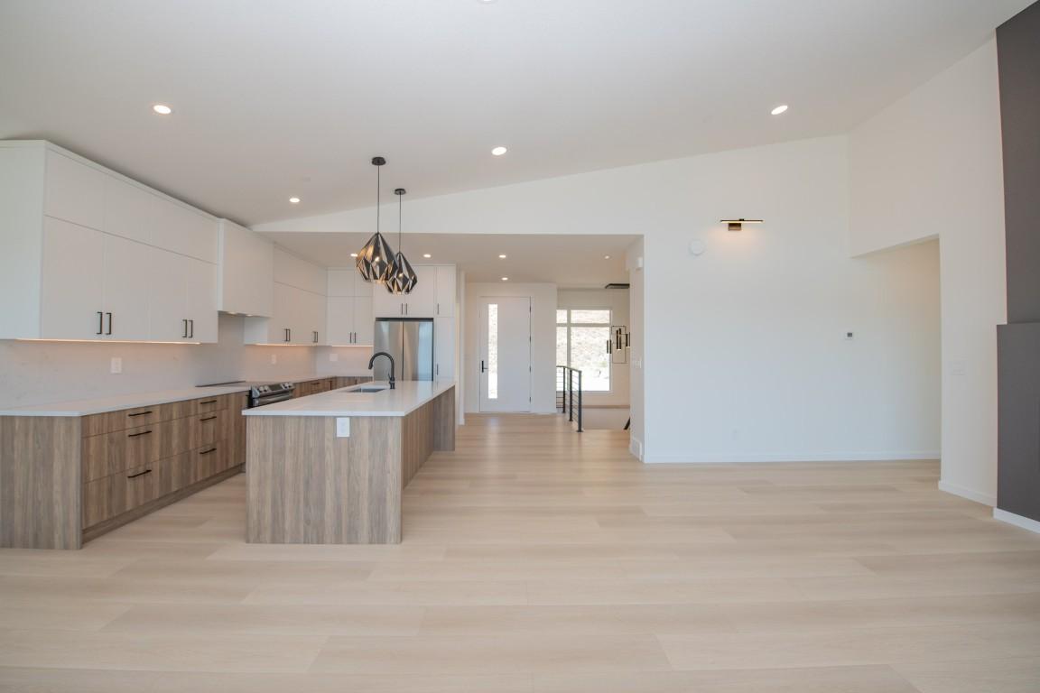 









8820


Oxford

Road,
Vernon,




BC
V1H 2K8

