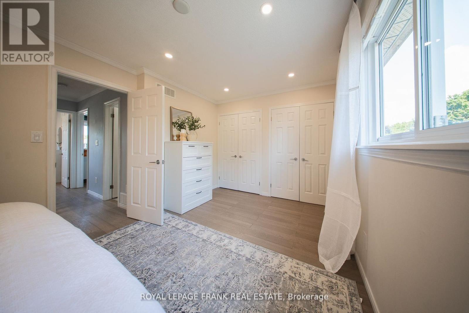 












156 OVERBANK DRIVE

,
Oshawa (McLaughlin),




Ontario
L1J7Y5

