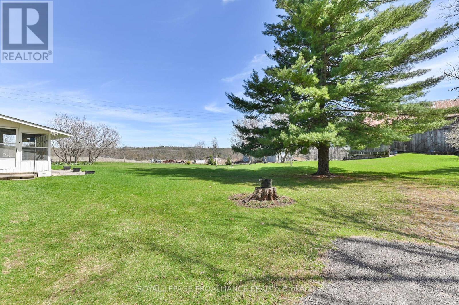 












39 PALMATEER ROAD

,
Tweed (Hungerford (Twp)),




Ontario
K0K3J0

