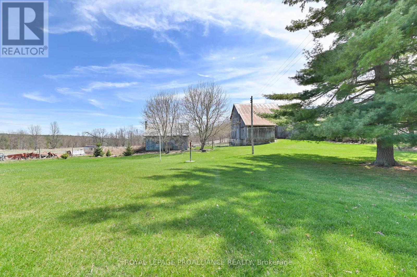 












39 PALMATEER ROAD

,
Tweed (Hungerford (Twp)),




Ontario
K0K3J0

