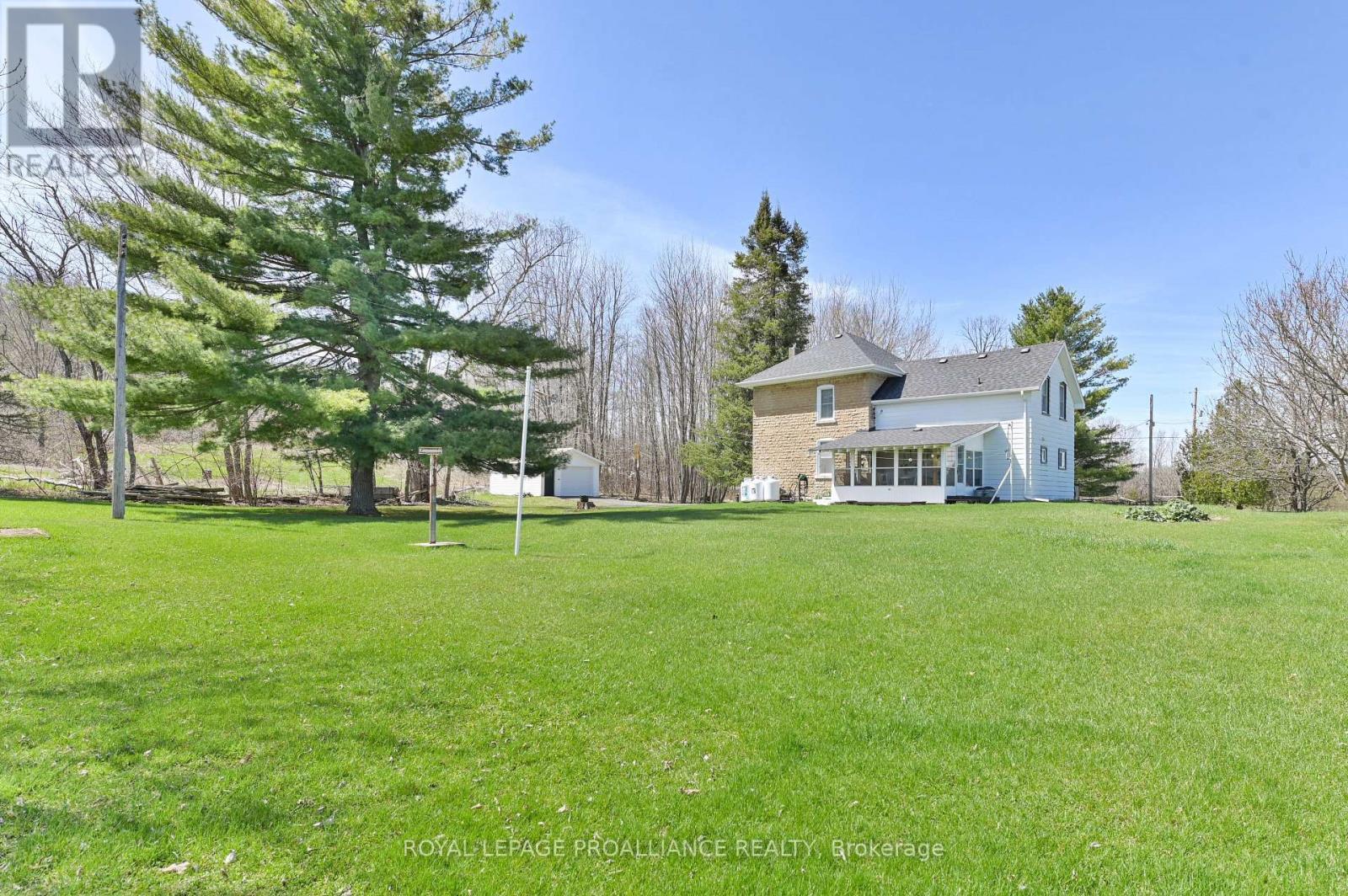 












39 PALMATEER ROAD

,
Tweed (Hungerford (Twp)),




Ontario
K0K3J0

