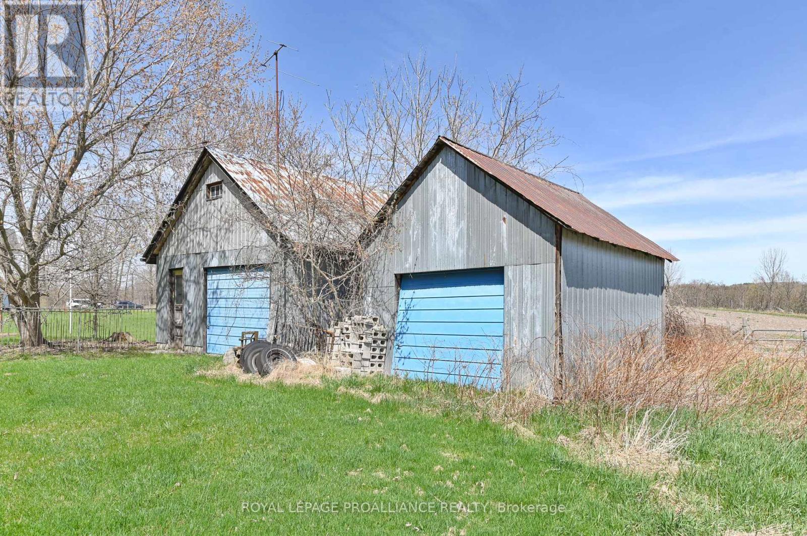 












39 PALMATEER ROAD

,
Tweed (Hungerford (Twp)),




Ontario
K0K3J0

