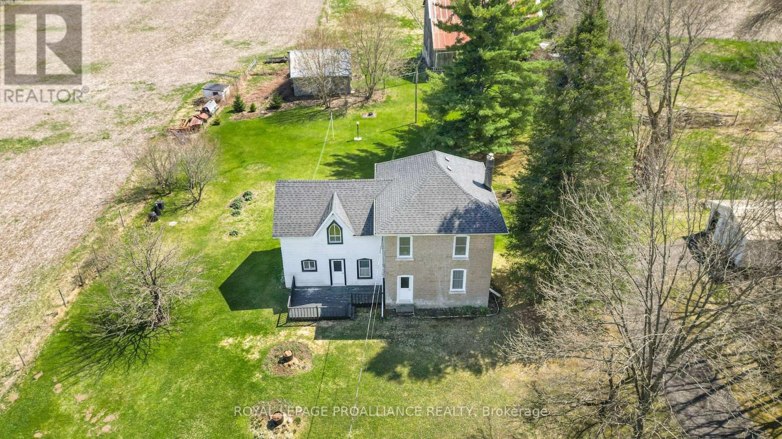 












39 PALMATEER ROAD

,
Tweed (Hungerford (Twp)),




Ontario
K0K3J0

