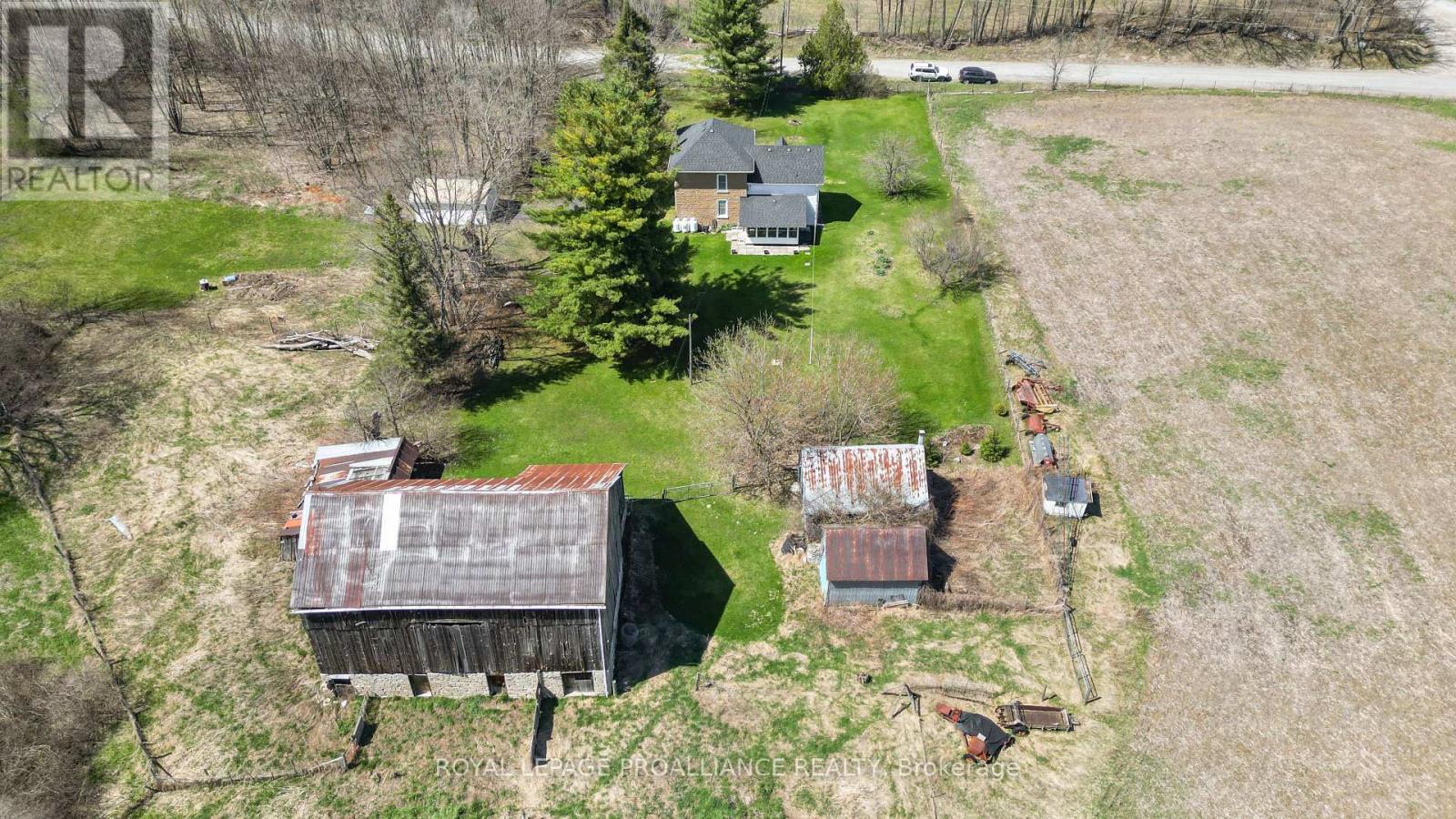 












39 PALMATEER ROAD

,
Tweed (Hungerford (Twp)),




Ontario
K0K3J0

