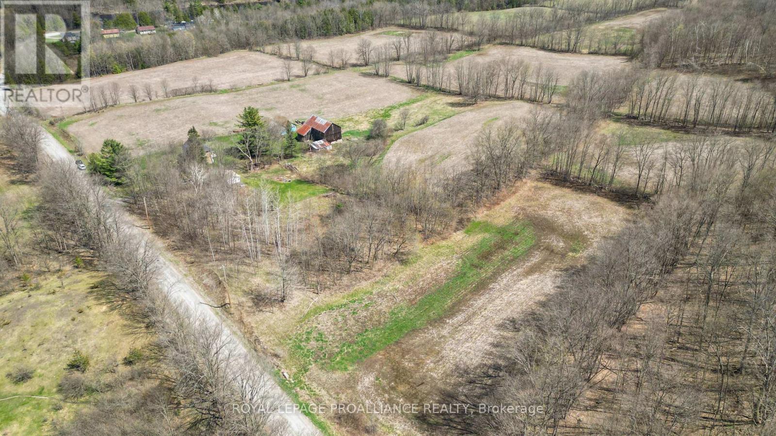 












39 PALMATEER ROAD

,
Tweed (Hungerford (Twp)),




Ontario
K0K3J0

