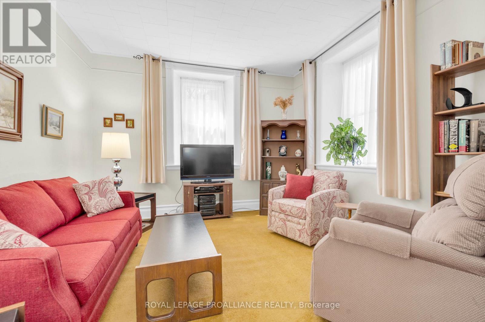 












39 PALMATEER ROAD

,
Tweed (Hungerford (Twp)),




Ontario
K0K3J0

