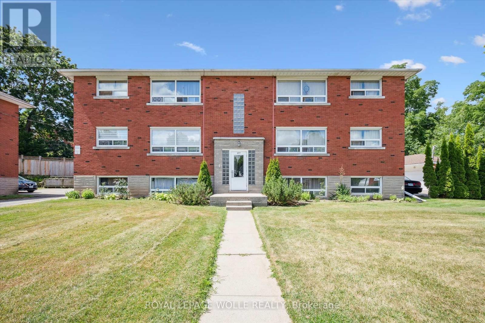 












275-279 HERBERT STREET

,
Waterloo,




Ontario
N2J1V3

