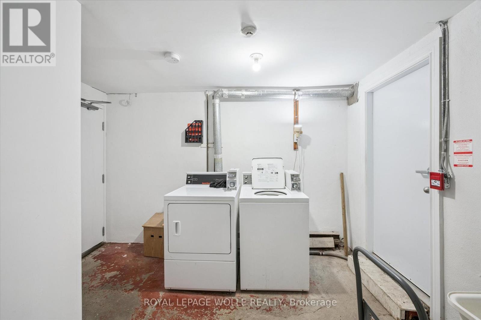 












275-279 HERBERT STREET

,
Waterloo,




Ontario
N2J1V3

