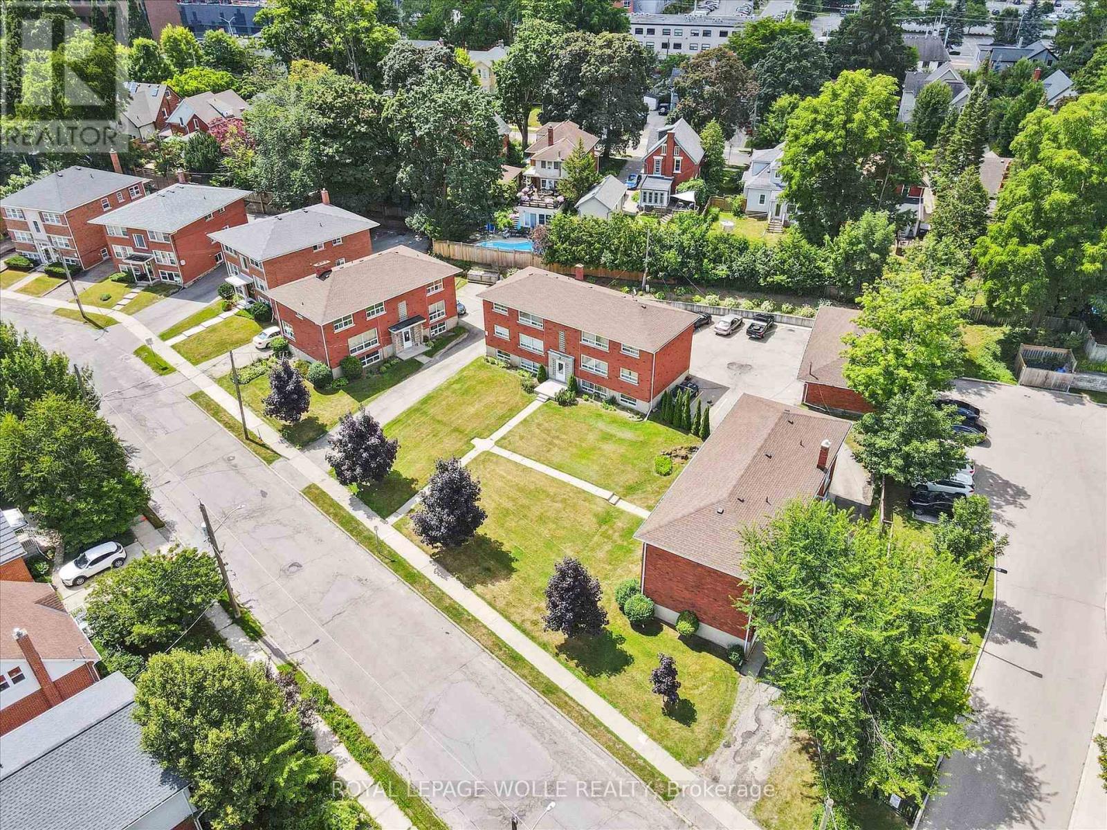 












275-279 HERBERT STREET

,
Waterloo,




Ontario
N2J1V3

