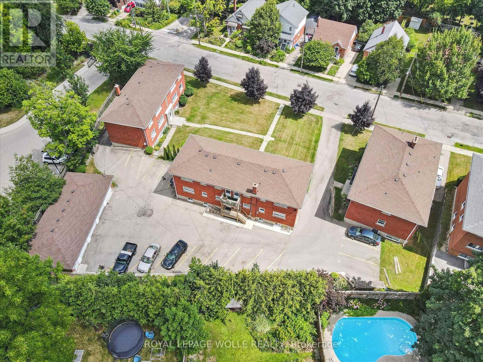 












275-279 HERBERT STREET

,
Waterloo,




Ontario
N2J1V3

