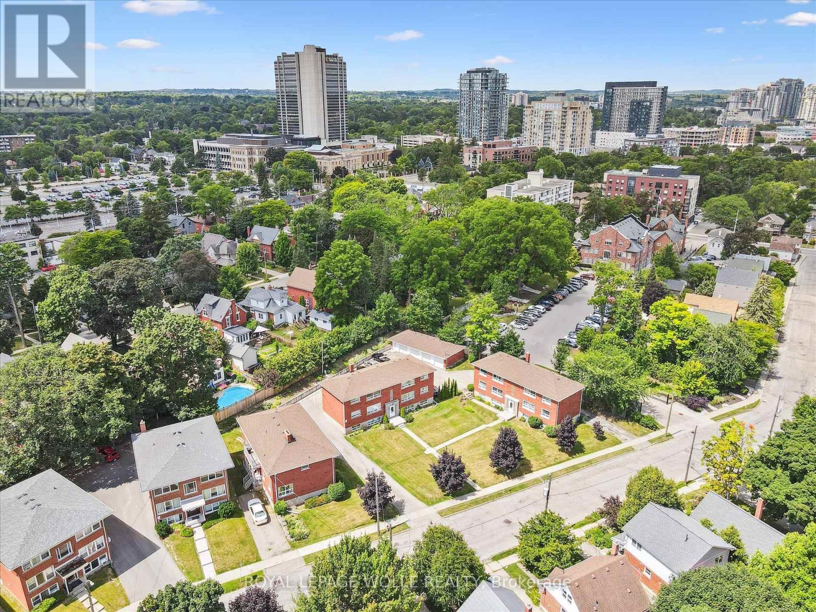 












275-279 HERBERT STREET

,
Waterloo,




Ontario
N2J1V3


