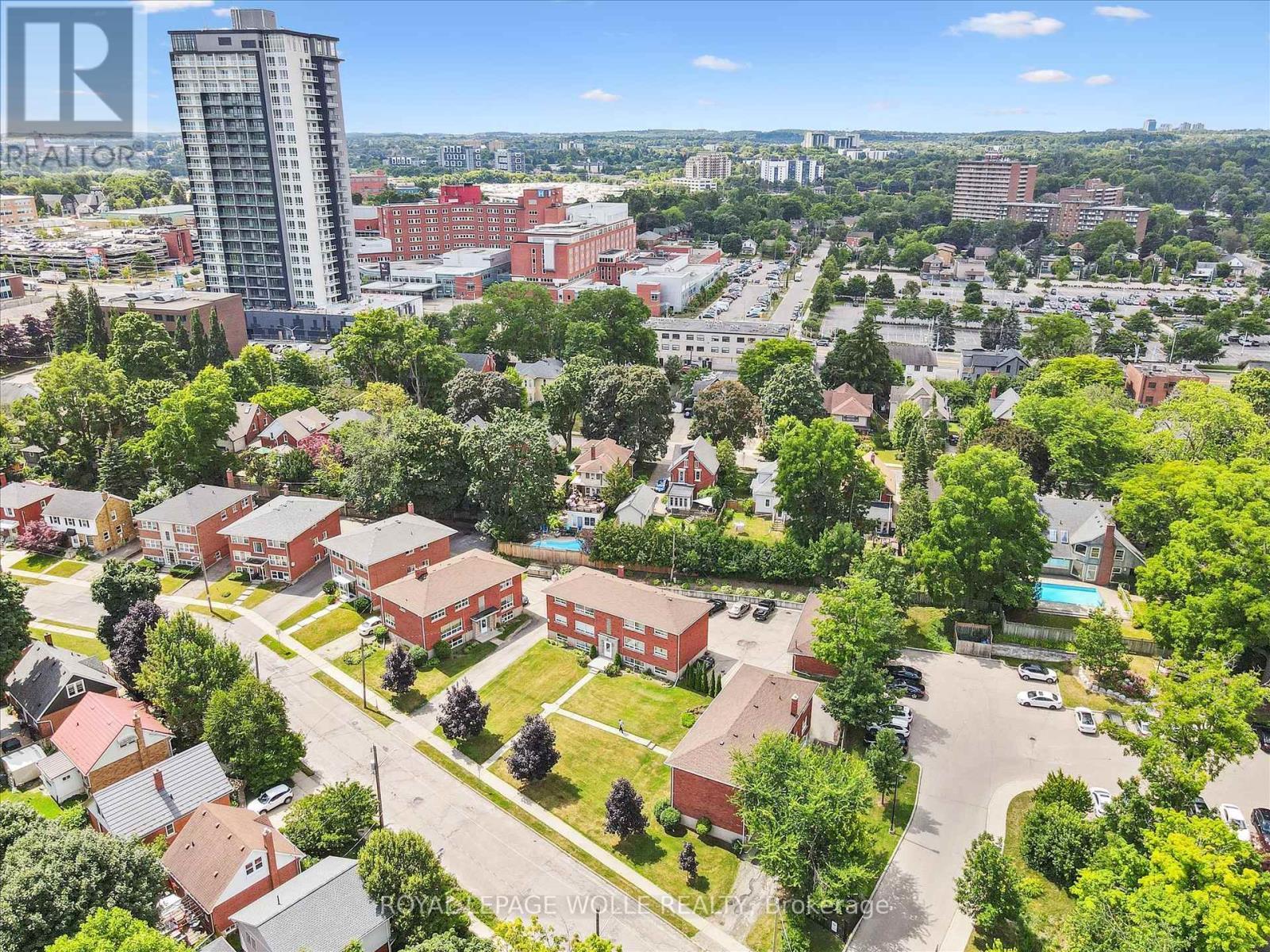 












275-279 HERBERT STREET

,
Waterloo,




Ontario
N2J1V3

