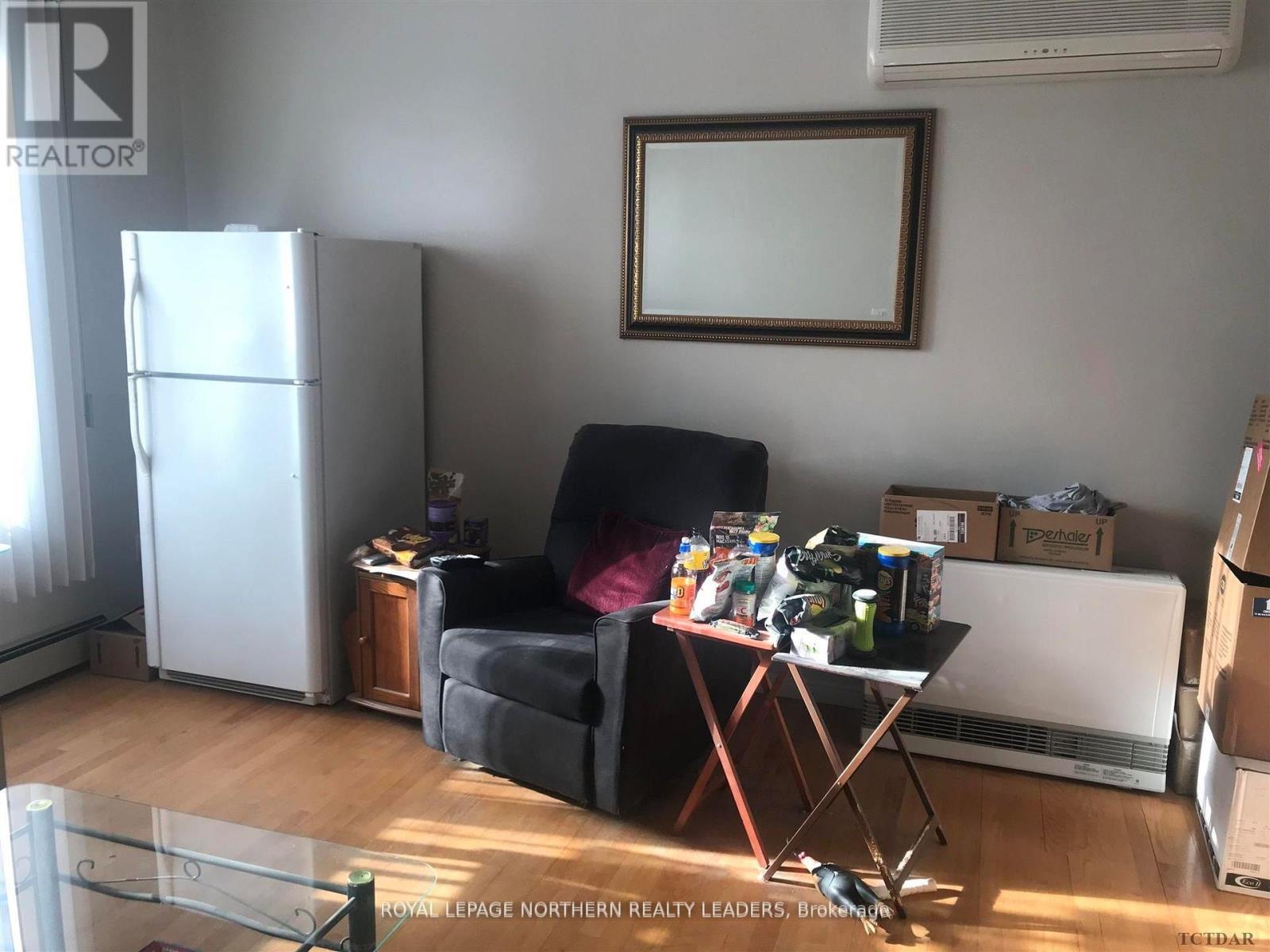 












175 MAIN STREET

,
Smooth Rock Falls (SRF),




Ontario
P4N2B0

