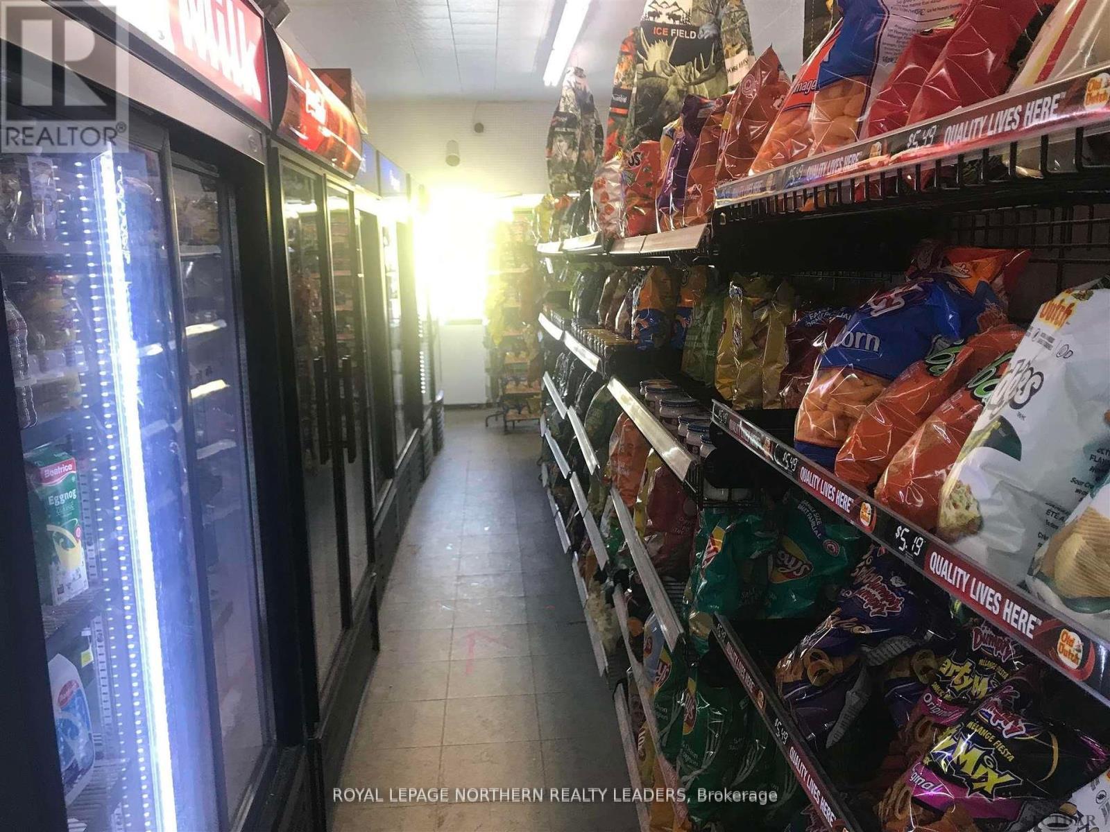 












175 MAIN STREET

,
Smooth Rock Falls (SRF),




Ontario
P4N2B0

